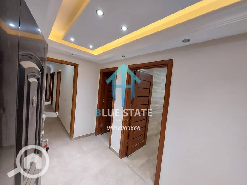 6 01118063666 (83). png