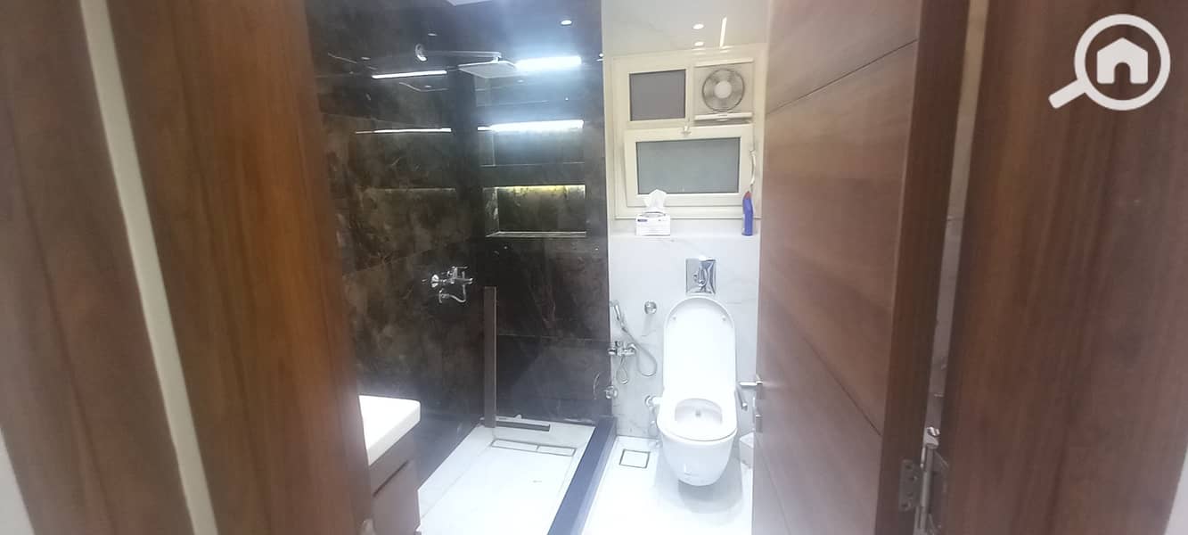 6 WhatsApp Image 2025-11-03 at 11.54. 37 PM (4). jpeg