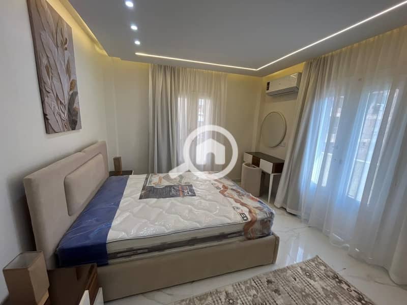 4 c67610f0-e758-44f9-a8a4-2cd98b554e64. jpeg