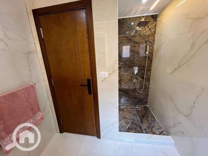 22 3b66c387-83e9-456d-a4ca-bcaee5969722. jpeg