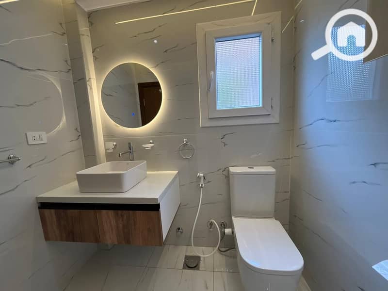 25 fd869662-e982-42c5-b1d1-6f46d267ac1f. jpeg