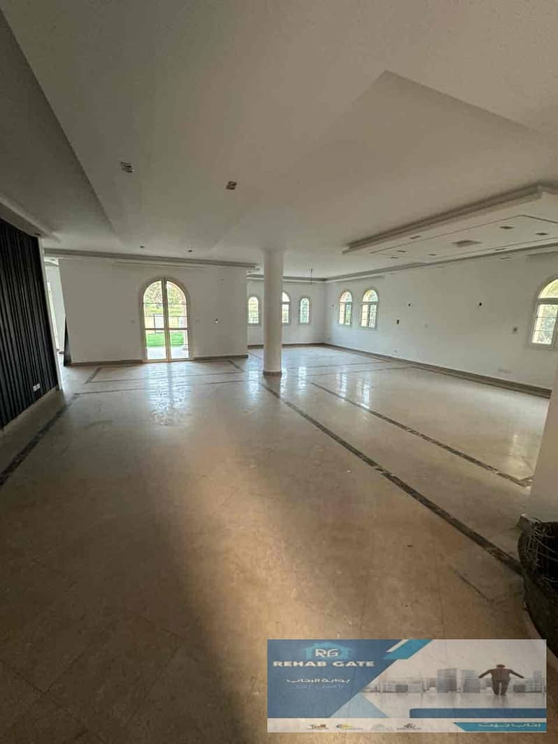 4 322f7f6b-d83a-4b4c-83ba-53f8a4476558. jpg