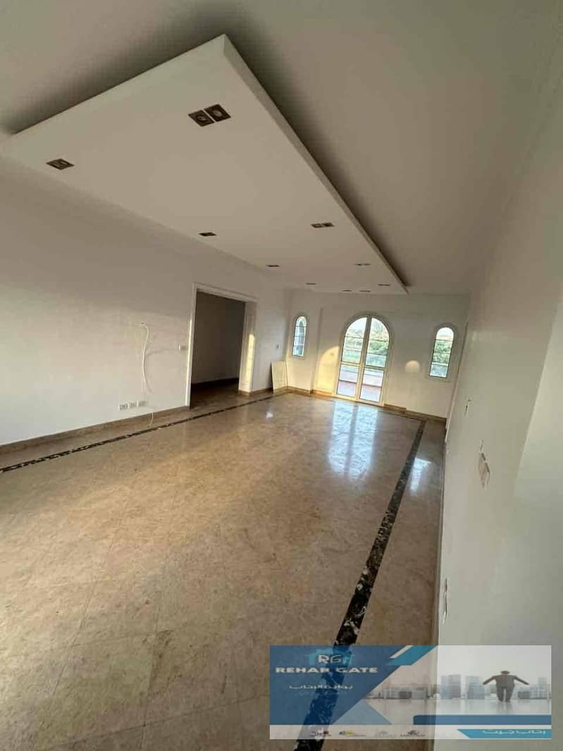 7 9d4a86b2-fe26-4a70-8dc2-16804777d561. jpg