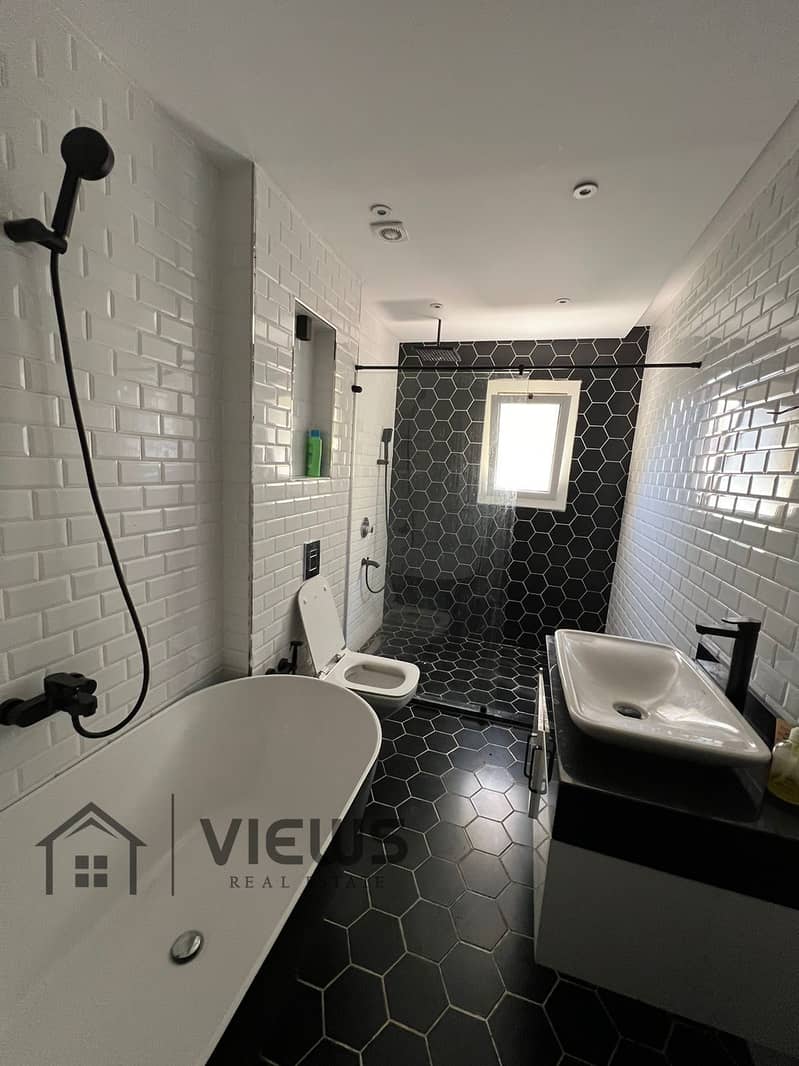 12 WhatsApp Image 2025-09-28 at 4.12. 30 PM. jpeg