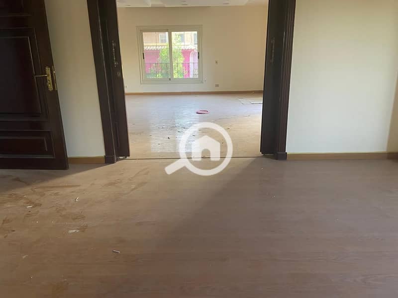 8 ceeccf4e-5746-4c26-9316-aacb55ab01f7. jpeg