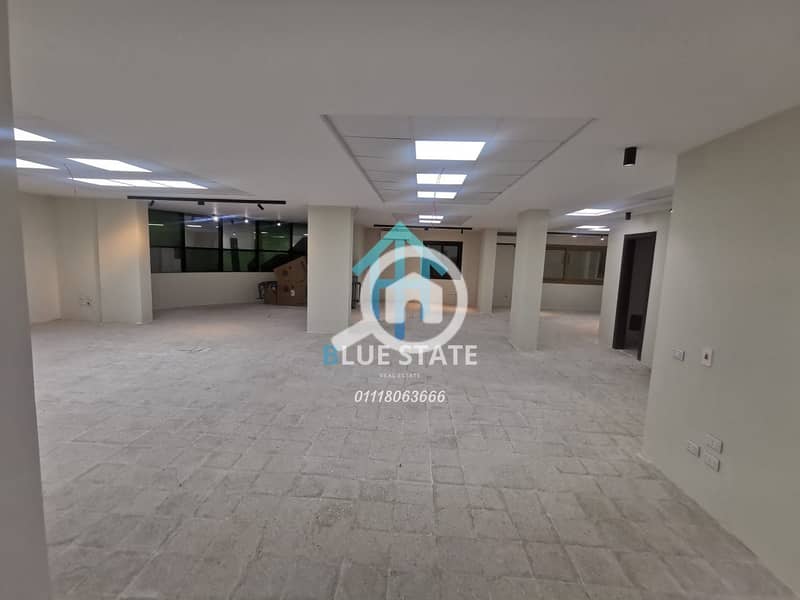 3 01118063666 (78). png