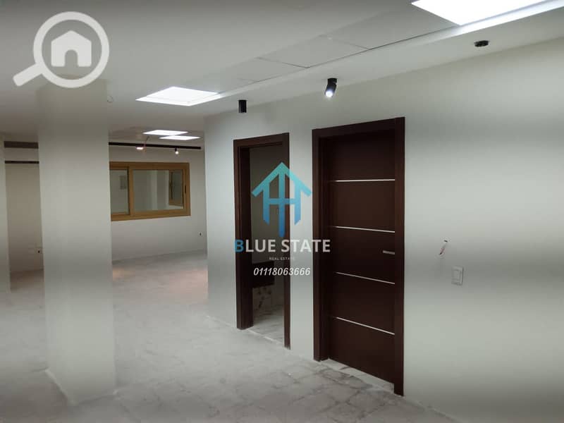 5 01118063666 (77). png