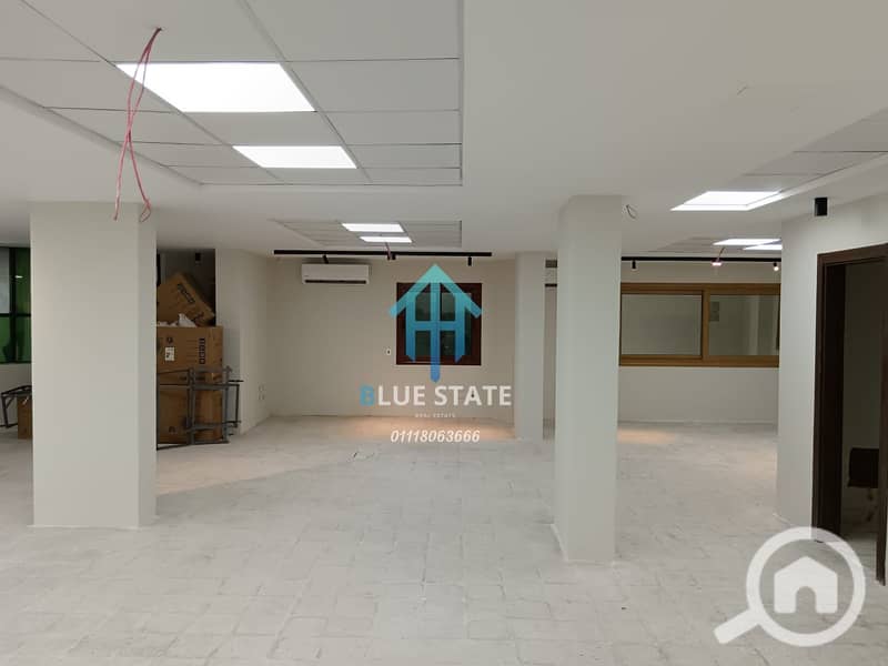 7 01118063666 (73). png