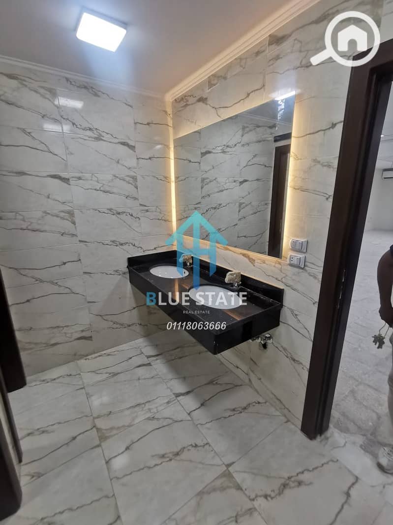 9 01118063666 (79). png