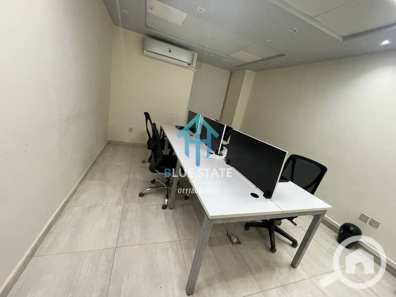 5 01118063666 (80). png