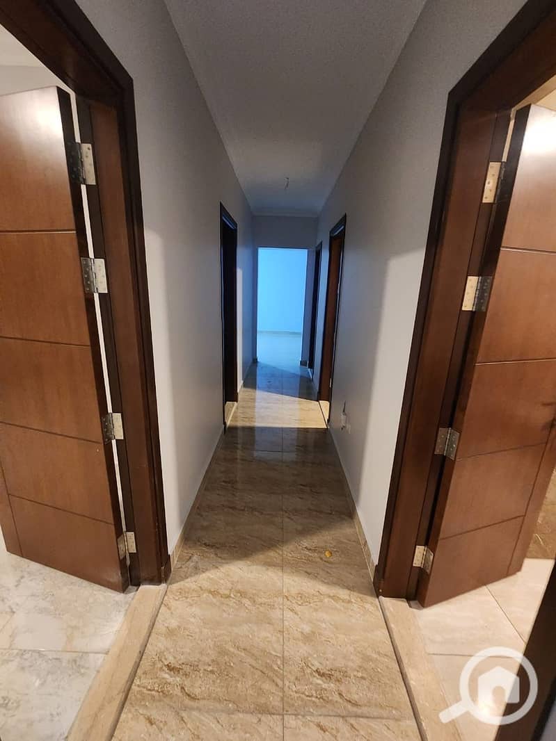 5 fb55ff73-4728-4db0-a4cf-6fad127f1f9e. jpeg