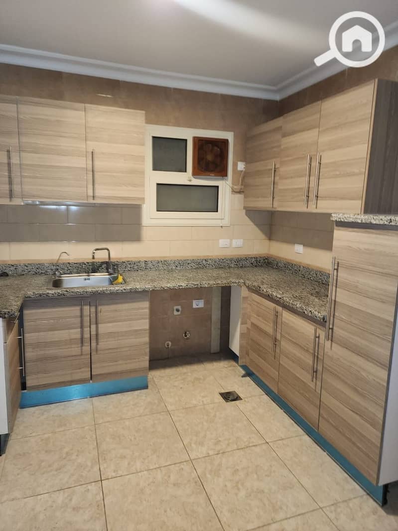 7 e4af4b86-2835-4100-9375-c6594cd7a7da. jpeg