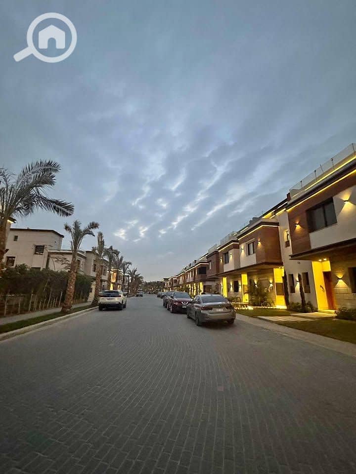 11 525689174_734113372559684_9123106003100487697_n. jpg