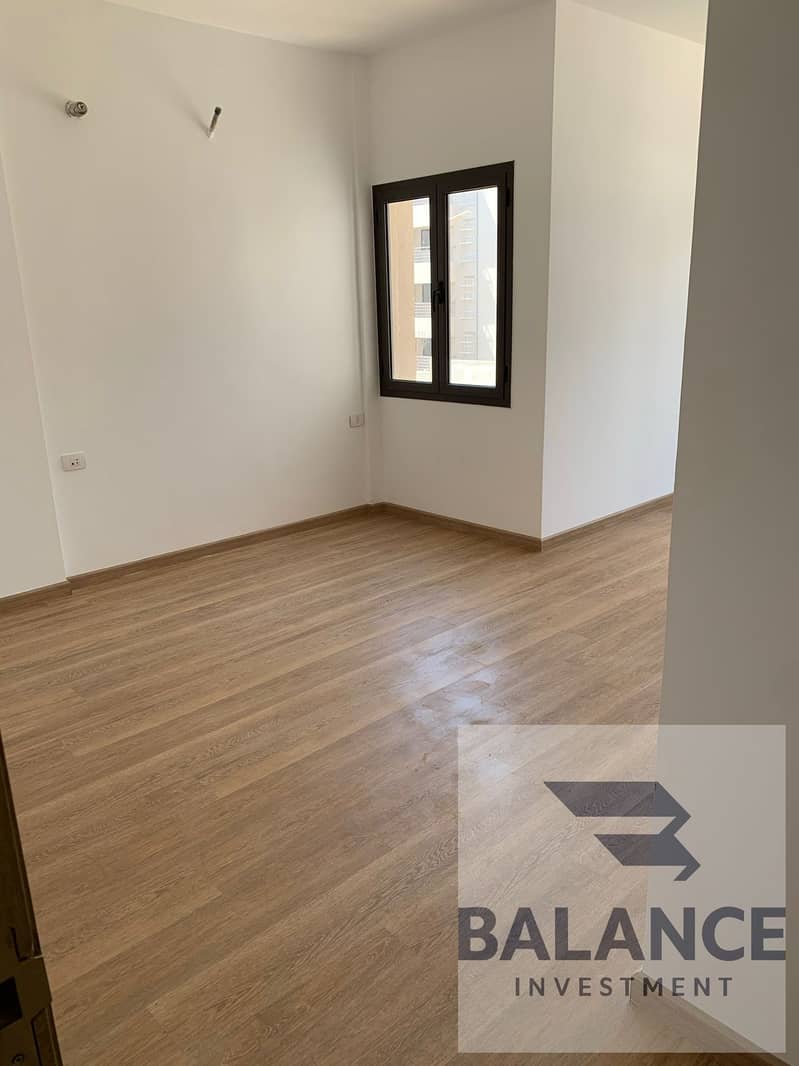 8 db7c079d-2488-421b-a5b1-fb4359b39733. jpg