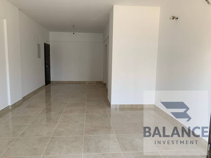 10 f81e0825-f7c0-4df4-8363-c7ec0b88eb68. jpg