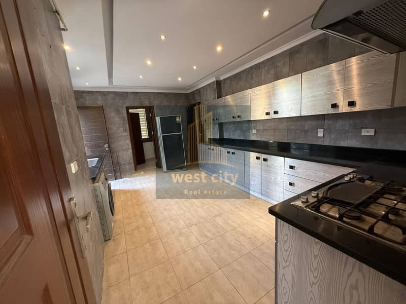 2 IMG-20251119-WA0209. jpg