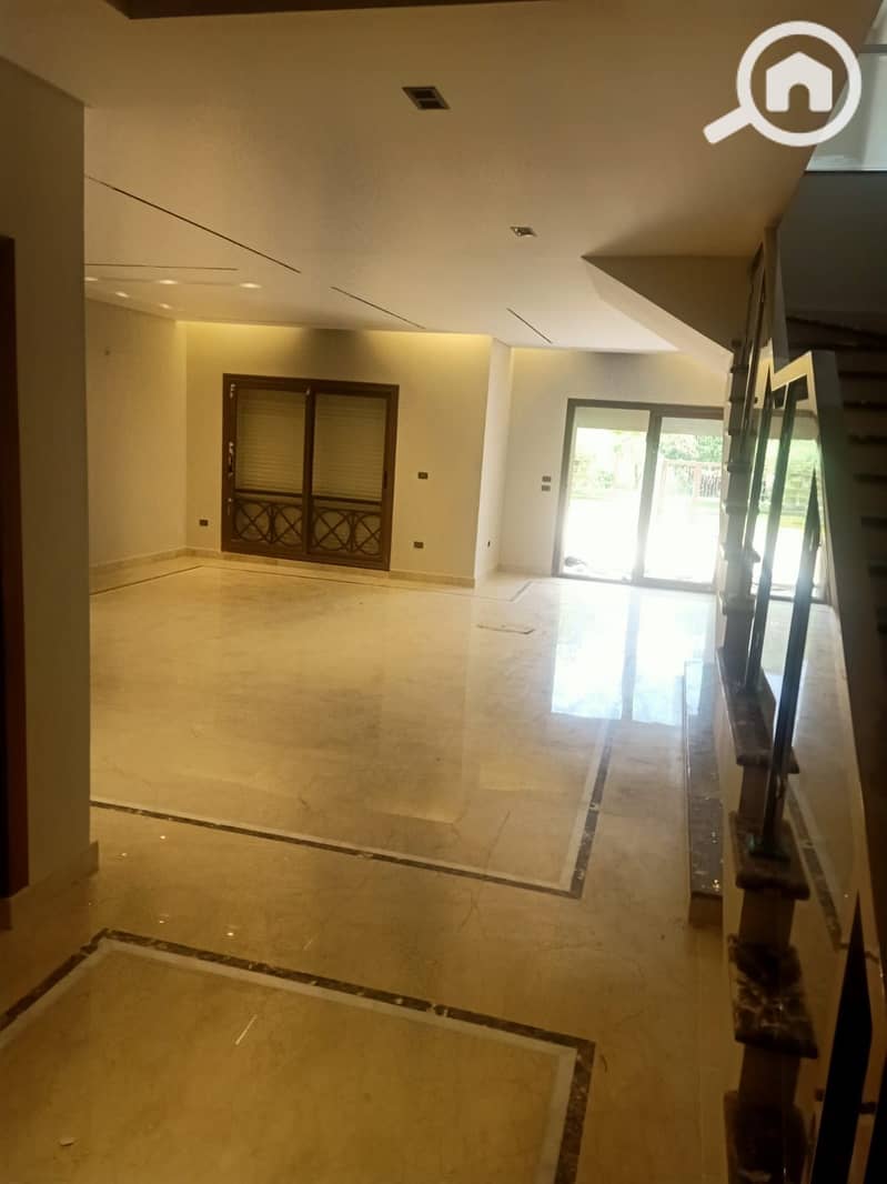 f40fe5b5-10cf-43b2-bd4e-105f049ba4e6. jpeg