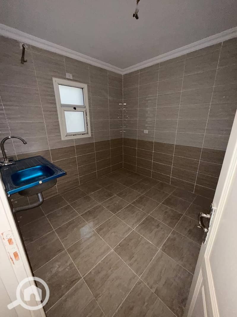 6 57adb4eb-ebf2-4323-8178-462e51fd9114. jpg