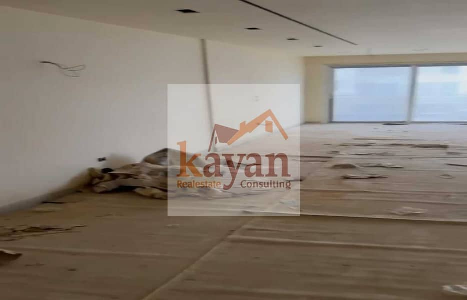 3 e59baf6c-d561-430b-92cd-d0d848c72049. jpg