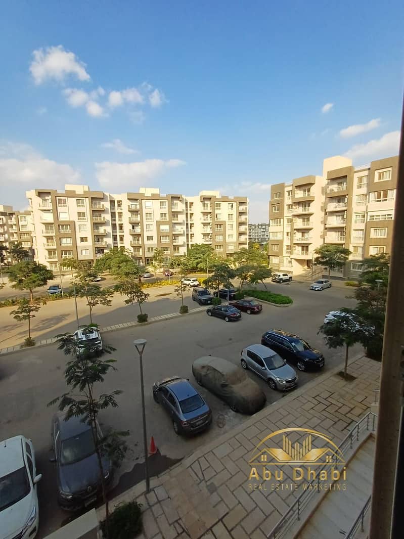 faf50f0b-4869-4ff0-b197-fac39bb5ef20. jpg