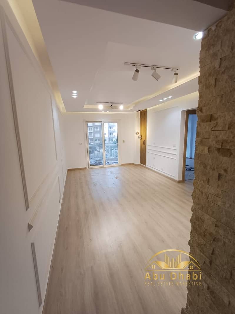 6 bd116621-e8ea-4c03-9317-12e75e32a8a6. jpg