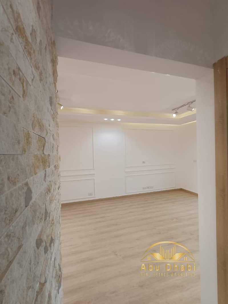 11 ee47188d-1cbc-478f-90e1-2c702e7a5d6b. jpg