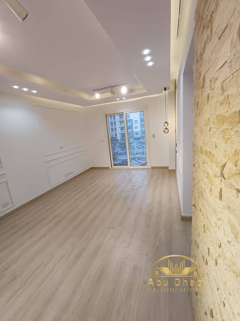 22 0059b82e-9af5-40cf-9c41-0ffbba22537a. jpg