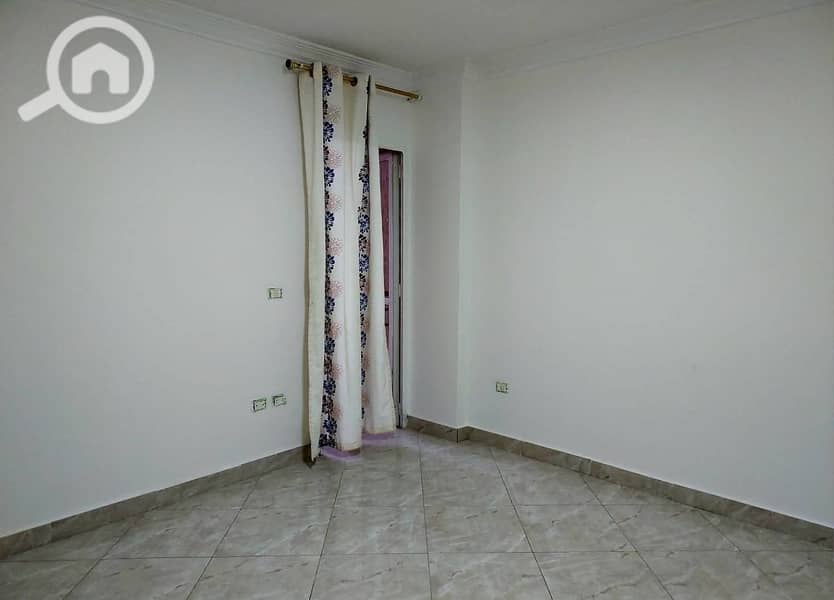 4 68b1053f-c439-49c8-872b-464641adfb93. jpg