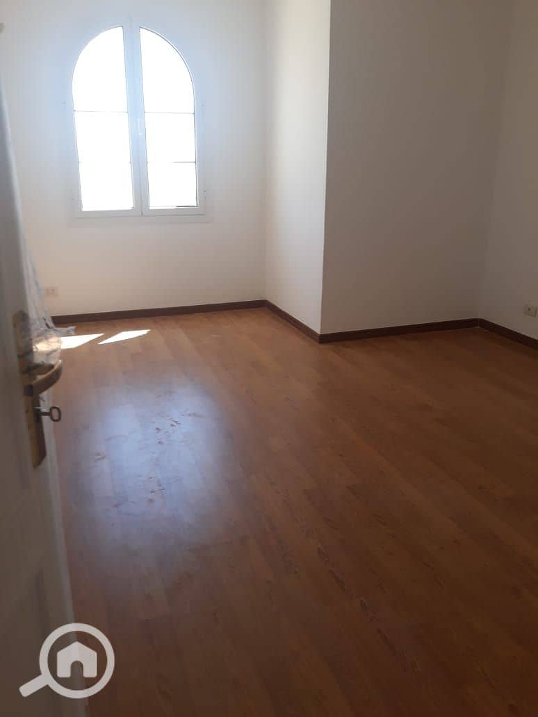 2 01802bce-bb4e-476c-b42c-7add6f186d74. jpg