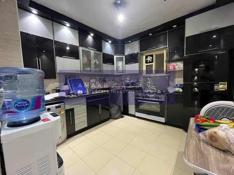 4 photo_5828109834736307287_y. jpg