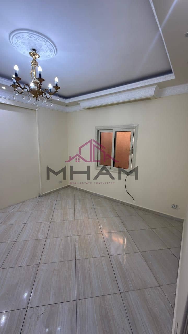 2 photo_5829912389560765216_y. jpg