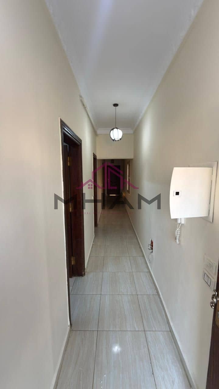 12 photo_5829912389560765211_y. jpg