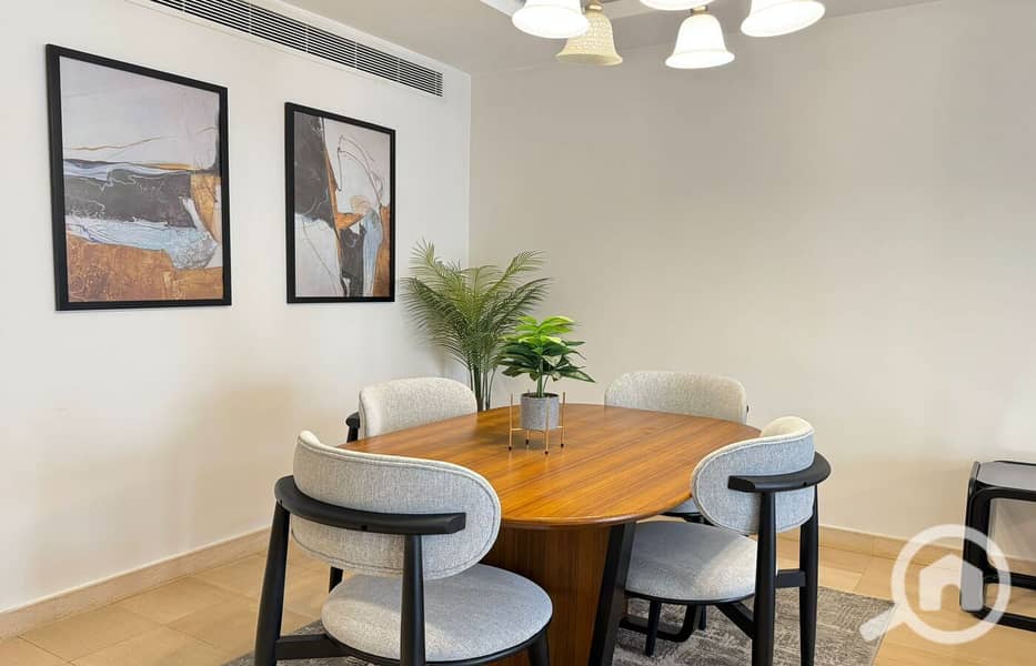 16 IMG-20251120-WA0033. jpg