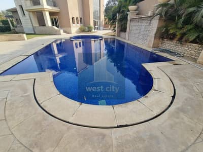 فیلا 4 غرف نوم للبيع في 6 أكتوبر، الجيزة - IMG-20251120-WA0004. jpg