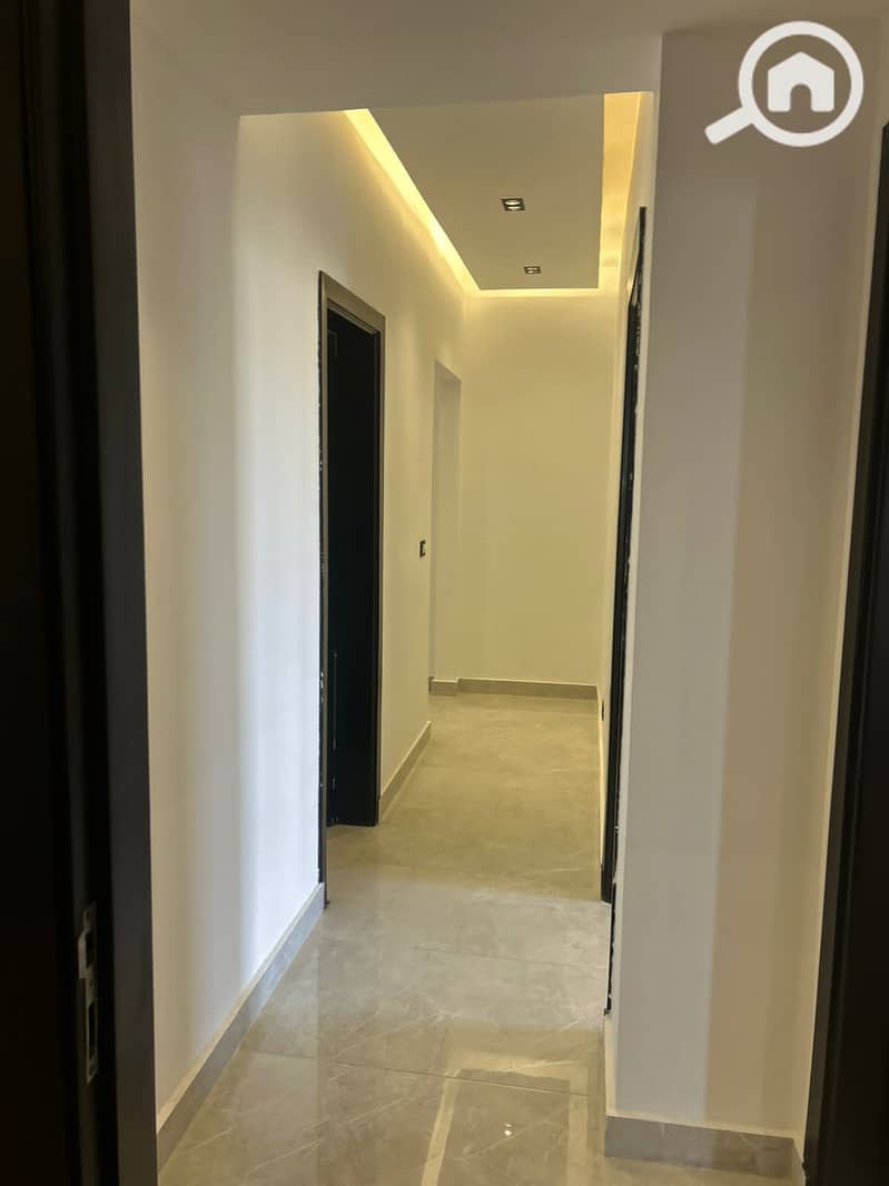 2 WhatsApp Image 2025-11-20 at 9.53. 01 AM (1). jpeg