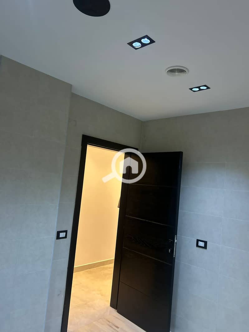 6 WhatsApp Image 2025-11-20 at 9.53. 01 AM. jpeg