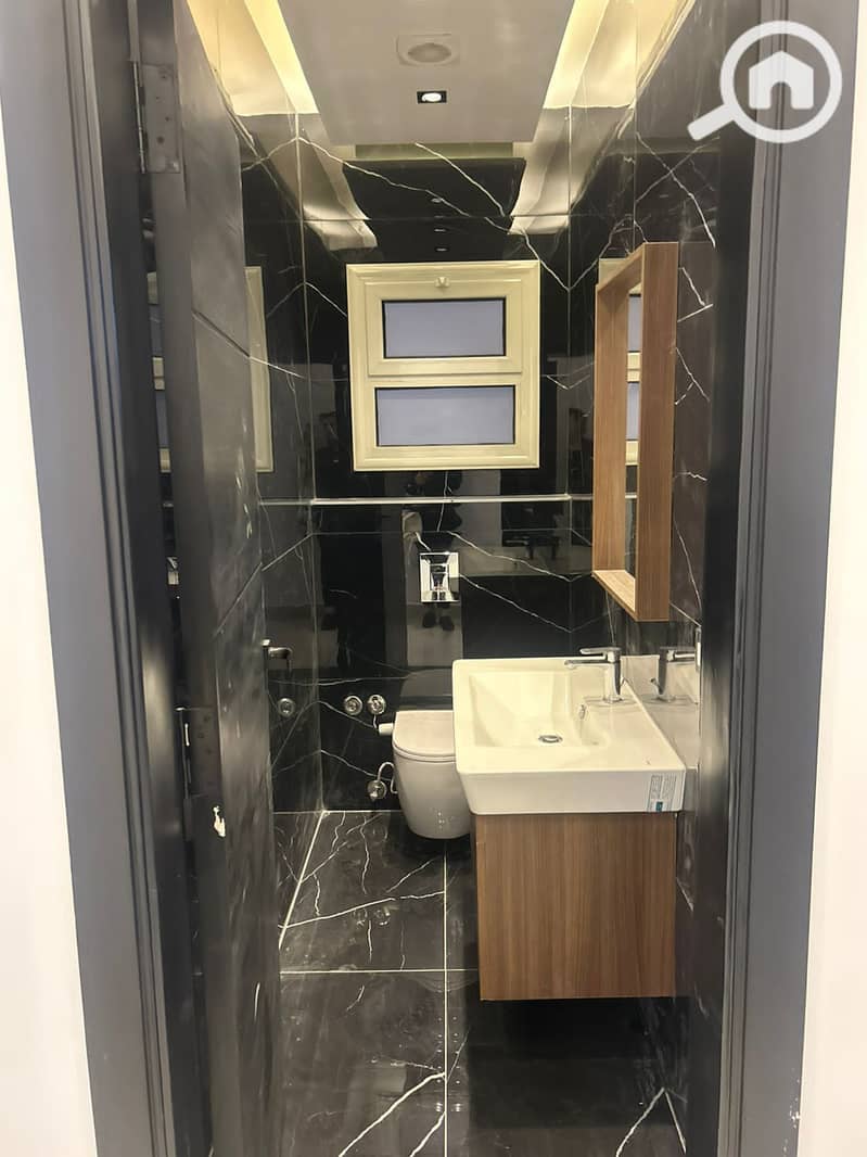 7 WhatsApp Image 2025-11-20 at 9.53. 02 AM (2). jpeg