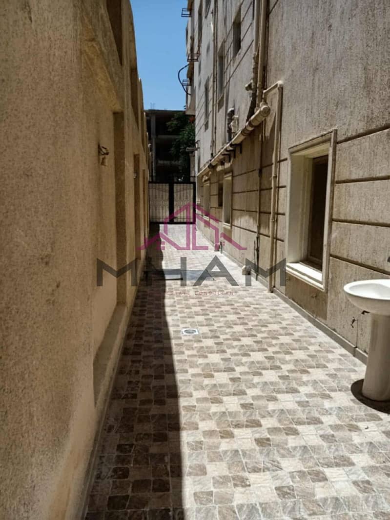 14 photo_5825501041535946097_y. jpg