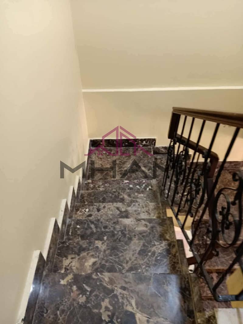 23 photo_5825501041535946108_y. jpg