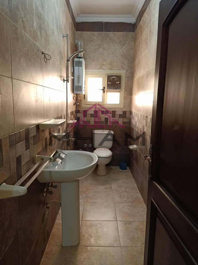 27 photo_5825501041535946112_y. jpg