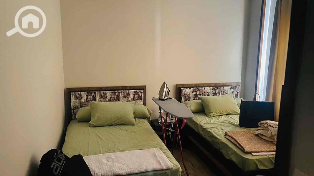 7 0f18a6ec-c017-4cd8-a22b-365be78b1cae. jpg