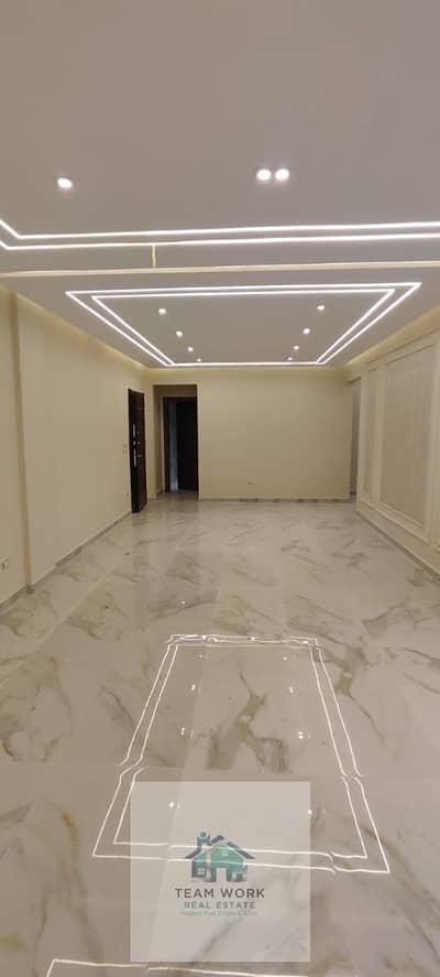 شقة 3 غرف نوم للبيع في الشيخ زايد، الجيزة - 52a2e114-5d3c-4e5a-ba3f-b72aaf6c68dc. jpg شقة 3 غرف نوم للبيع في الشيخ زايد، الجيزة - 52a2e114-5d3c-4e5a-ba3f-b72aaf6c68dc. jpg