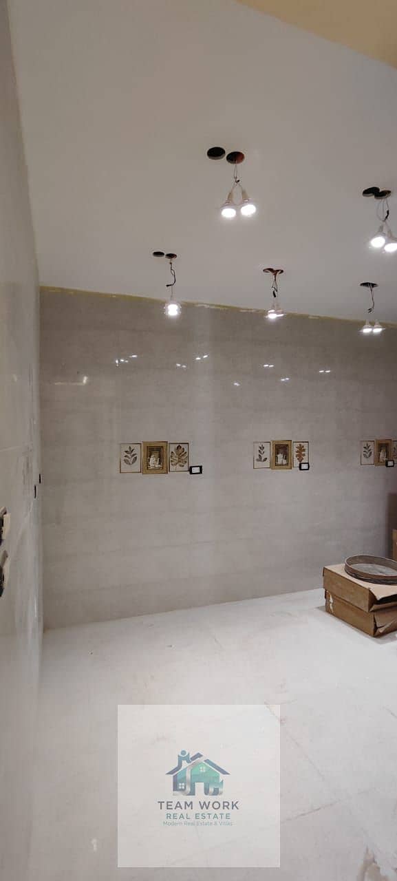 11 69819e61-c8f7-4d16-908a-1c721934b164. jpg