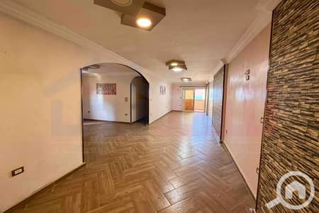 3 Bedroom Flat for Sale in Camp Caesar, Alexandria - WhatsApp Image 2025-10-16 at 2.52. 30 PM. jpg