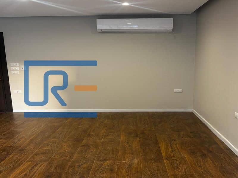 3 WhatsApp Image 2025-11-19 at 14.11. 07_33a93f9b. jpg