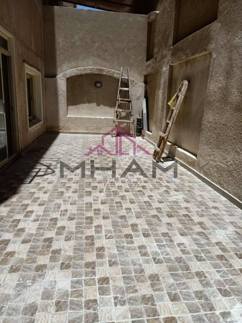 photo_5830259362788740190_y. jpg photo_5830259362788740190_y. jpg