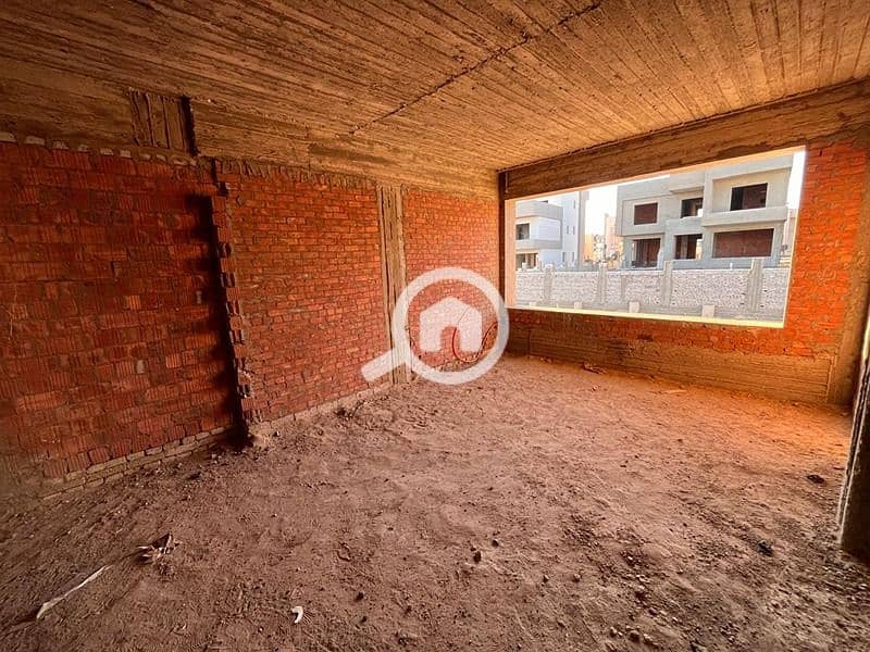 8 b88de62c-945d-4a9e-a7b6-693a5dfd8e1b. jpg