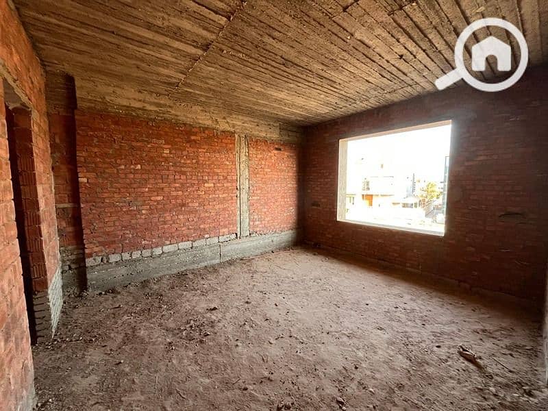 9 e3c94bdf-9e17-46b9-b081-d5081e32529c. jpg