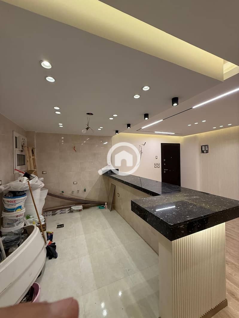 12 f8734ca2-3816-42e9-9707-af4974fd5f70. jpg