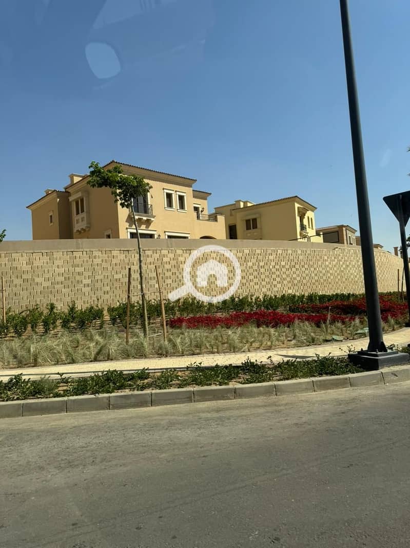 5 584134548_822543710762750_7196798070767465095_n. jpg